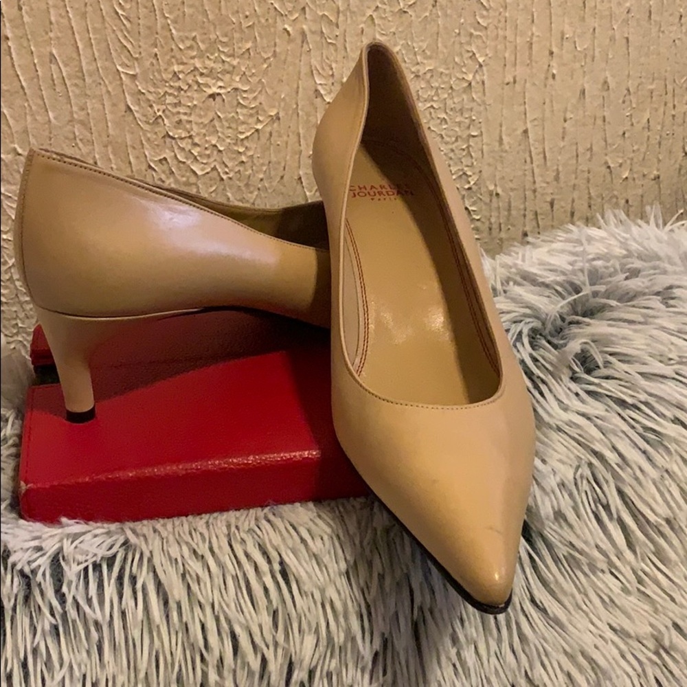 Charles Jourdan Pumps